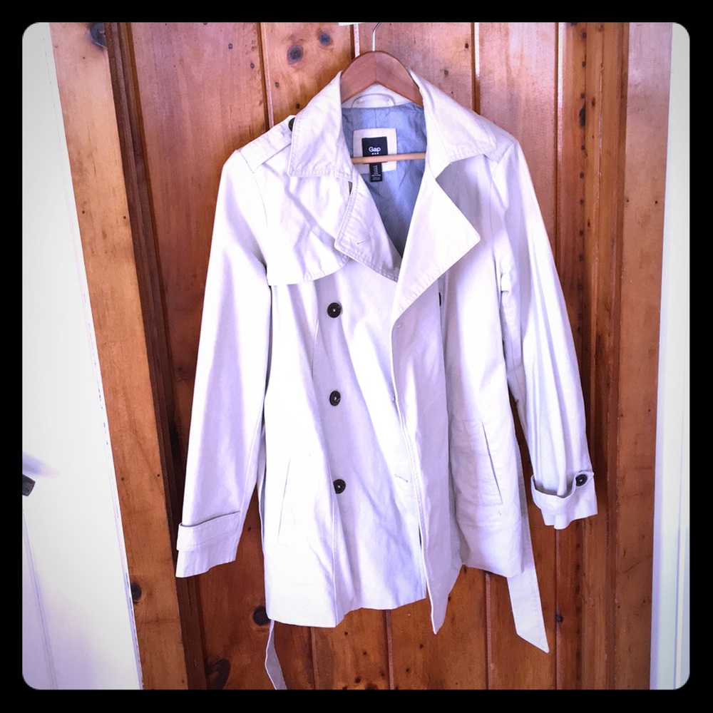Gap Khaki Trench